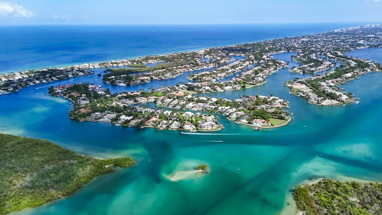 Waterfront estate with yacht dock in Port Royal